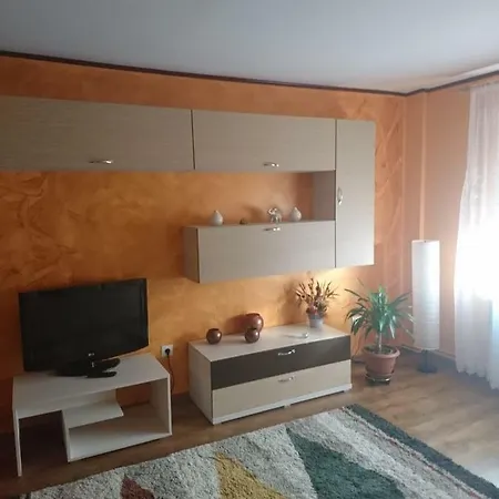 Nico's Apartament Апартаменти